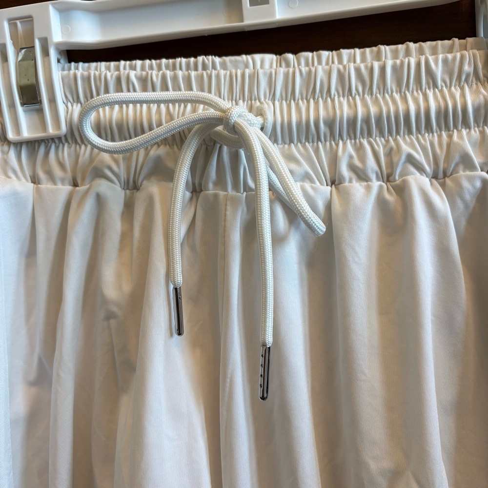 Love Tree Two In One White Drawstring Active Skort Small - Picture 3 of 6